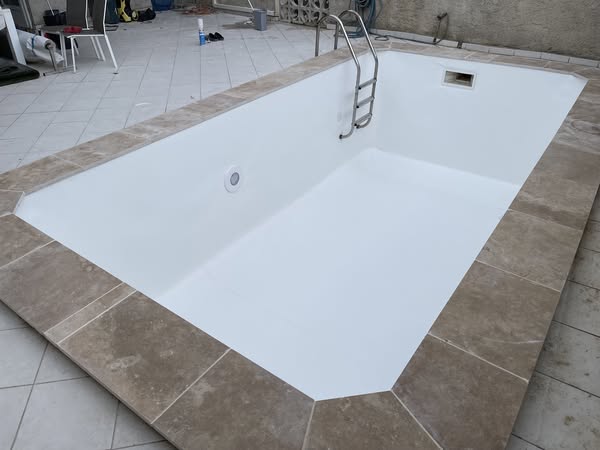 Rénovation de bassin de piscine -Réalisations - site beziersetancheite.com
